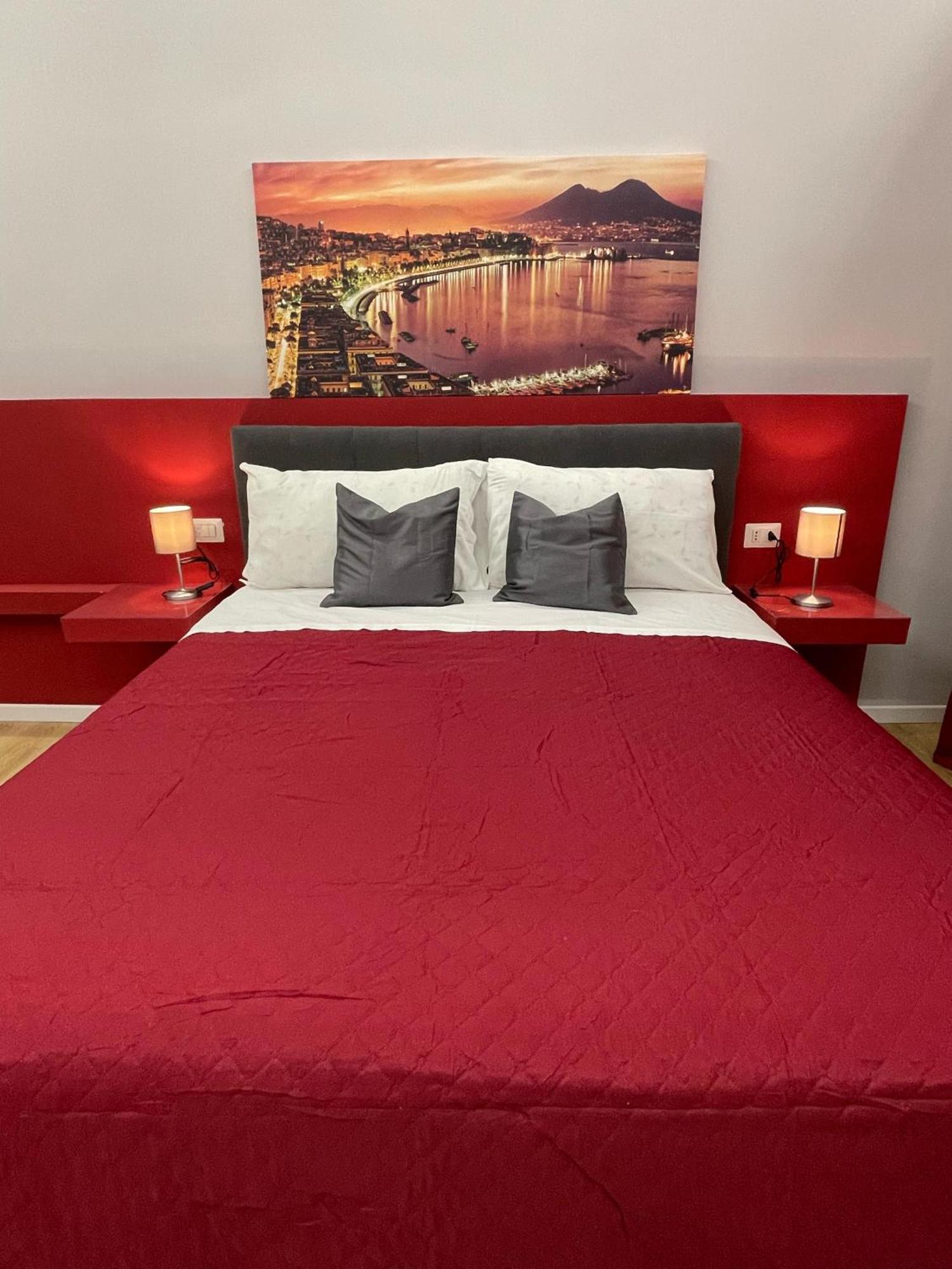 Vomero Suite And Deluxe Room B&B Napoli Екстер'єр фото